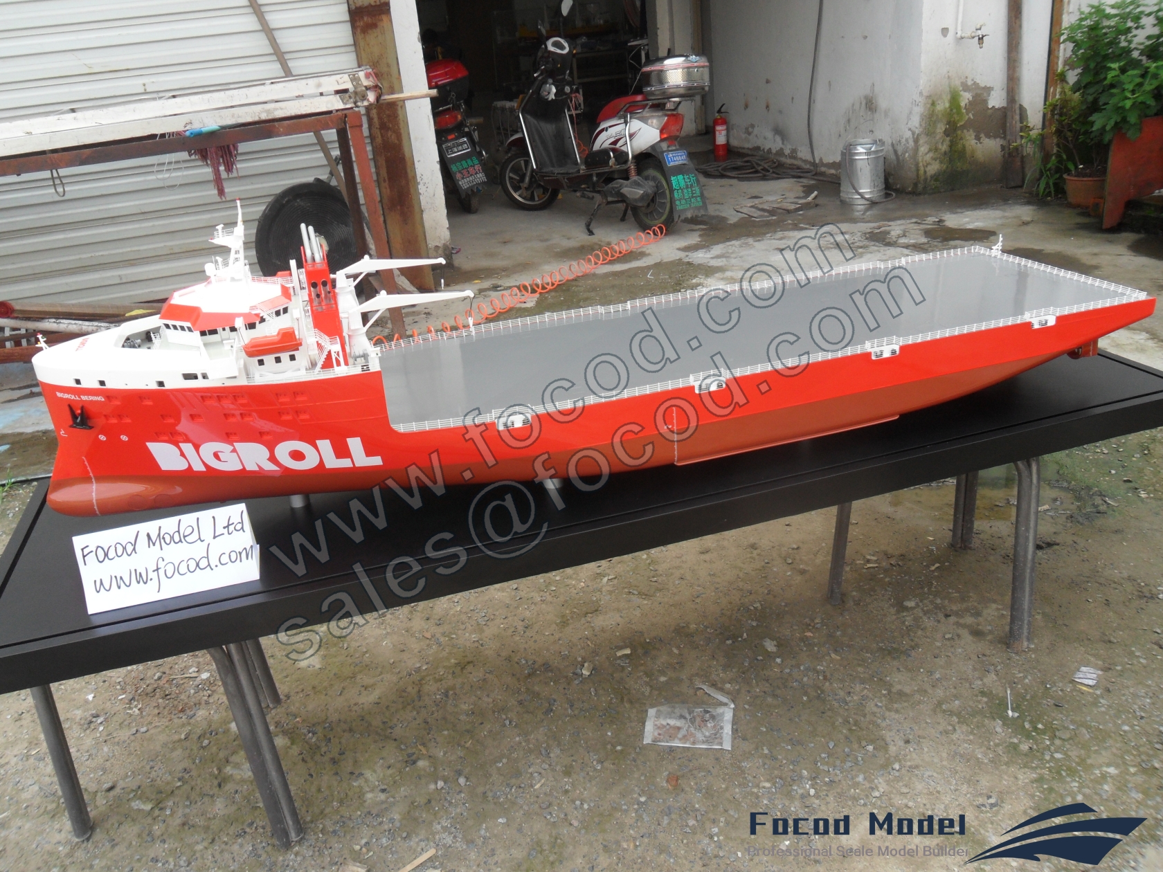 custom made model of 173m Heavy Load Carrier Bigroll Bering